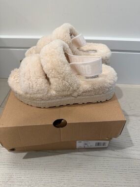 UGG Fluff Yeah Shearling Platform Slide - Cream
